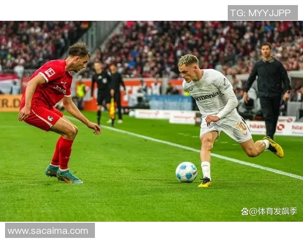 足球场上最爱笑的球星揭秘：他以笑容征服球迷与对手的心